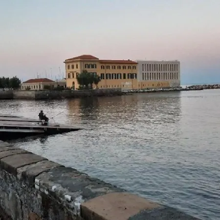 Scoglio Della Regina, Nuovo, Fronte Mare, Vicino Al Porto *